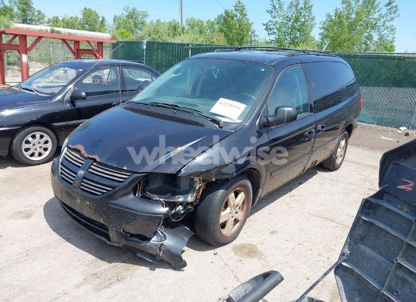 Photo 2 of 2005 Dodge Grand CARAVAN SXT (VIN 2D4GP44L35R498670)