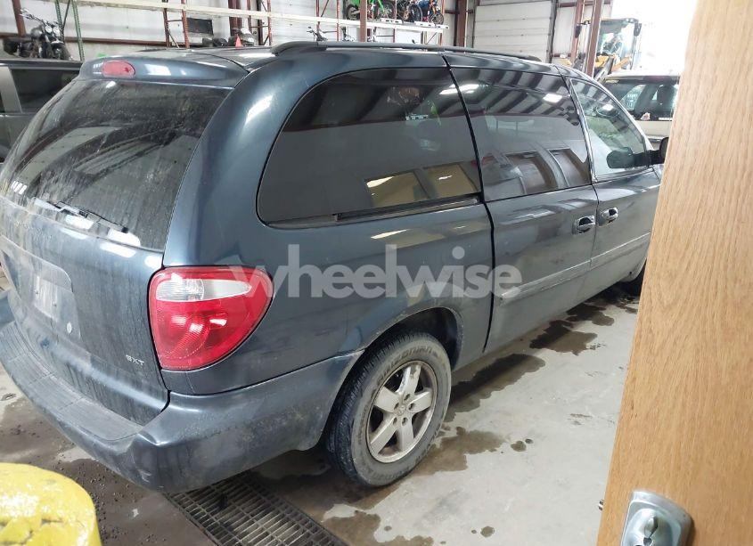 Photo 4 of 2007 Dodge Grand CARAVAN SXT (VIN 2D4GP44L37R359707)