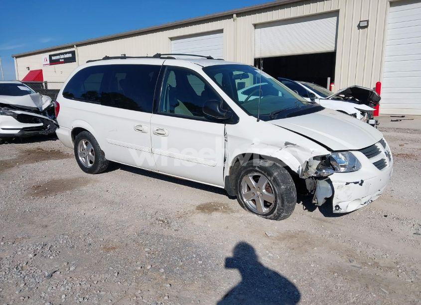 2005 Dodge Grand CARAVAN SXT (VIN 2D4GP44L55R224192) main photo