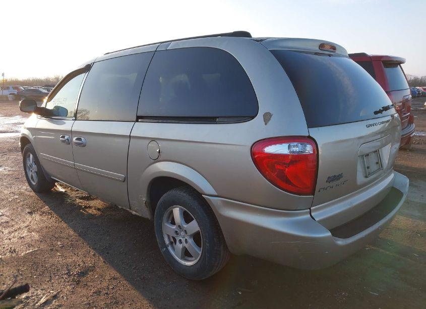 Photo 3 of 2005 Dodge Grand CARAVAN SXT (VIN 2D4GP44L55R492434)