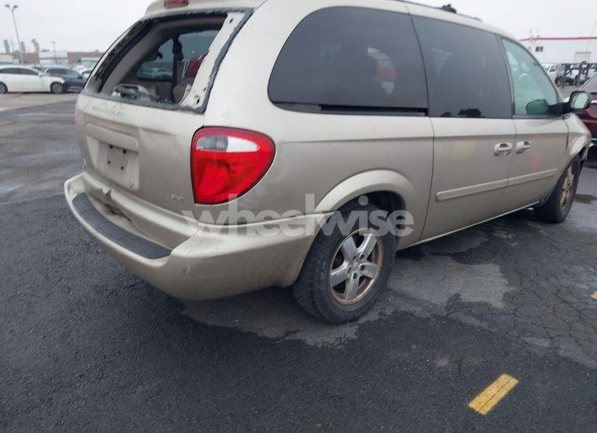 Photo 4 of 2005 Dodge Grand CARAVAN SXT (VIN 2D4GP44L65R183670)