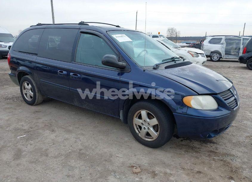 2005 Dodge Grand CARAVAN SXT (VIN 2D4GP44L75R114843) main photo
