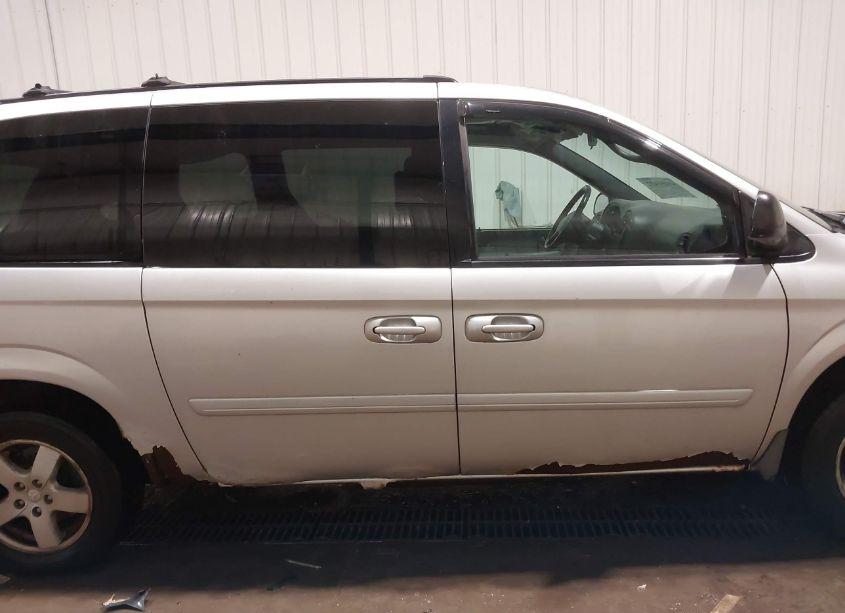 Photo 13 of 2005 Dodge Grand CARAVAN SXT (VIN 2D4GP44L75R154016)