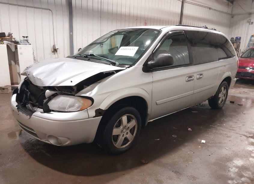 Photo 2 of 2005 Dodge Grand CARAVAN SXT (VIN 2D4GP44L75R154016)