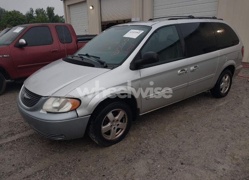Photo 2 of 2005 Dodge Grand CARAVAN SXT (VIN 2D4GP44L75R158888)