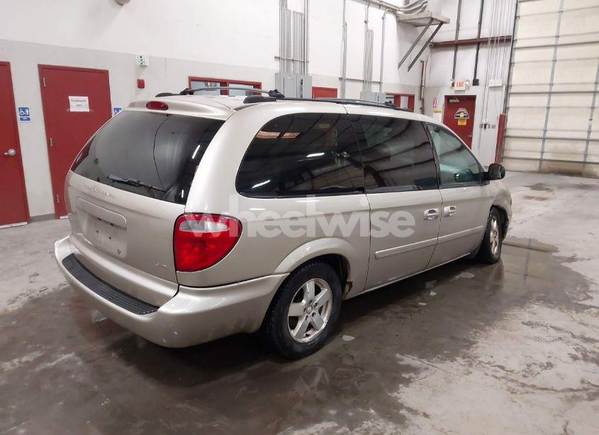 Photo 4 of 2005 Dodge Grand CARAVAN SXT (VIN 2D4GP44L75R282840)