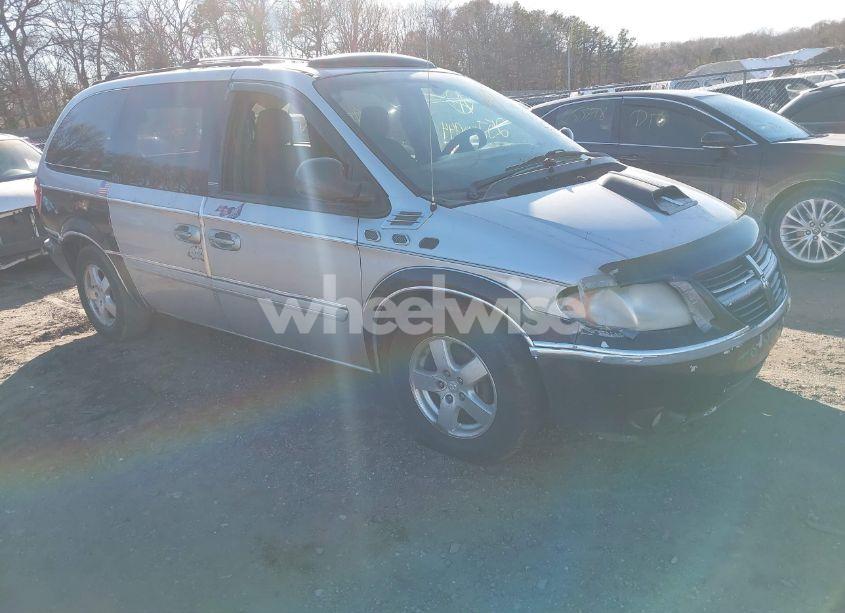 2005 Dodge Grand CARAVAN SXT (VIN 2D4GP44L85R158575) main photo