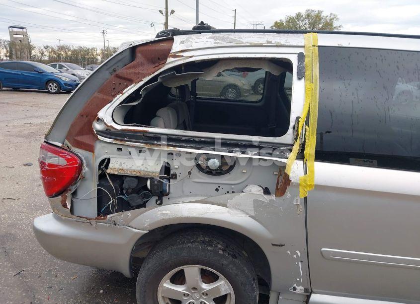 Photo 6 of 2005 Dodge Grand CARAVAN SXT (VIN 2D4GP44L85R207743)