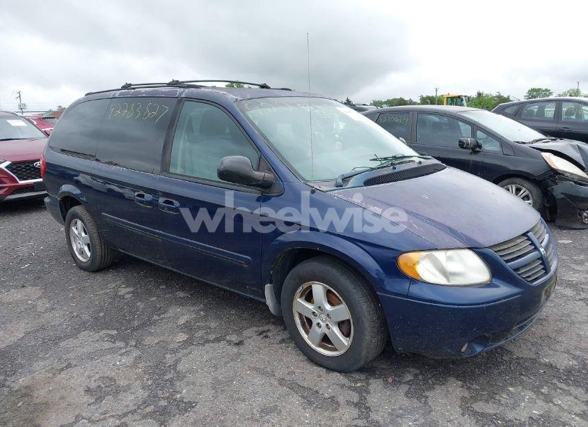 2005 Dodge Grand CARAVAN SXT (VIN 2D4GP44L85R380517) main photo