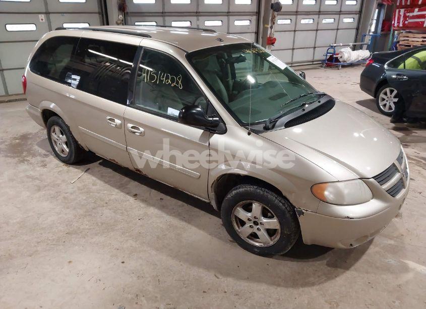 2006 Dodge Grand CARAVAN SXT (VIN 2D4GP44L86R898192) main photo