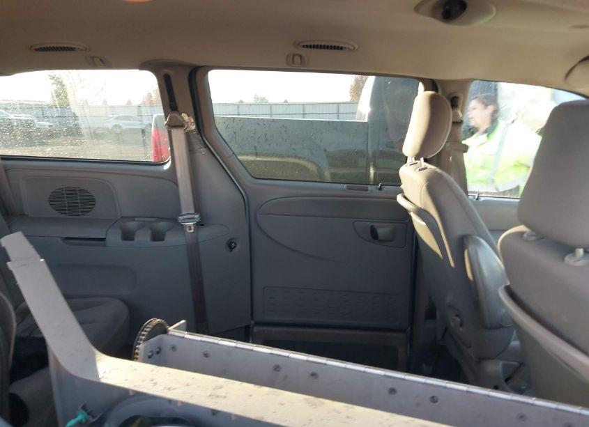 Photo 8 of 2003 Dodge Grand CARAVAN SPORT (VIN 2D4GP44L93R186558)