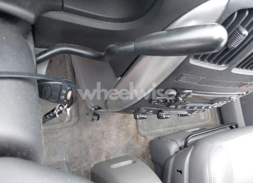 Photo 11 of 2004 Dodge Grand CARAVAN SXT (VIN 2D4GP44L94R601198)