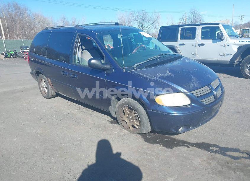 2005 Dodge Grand CARAVAN SXT (VIN 2D4GP44L95R174011) main photo