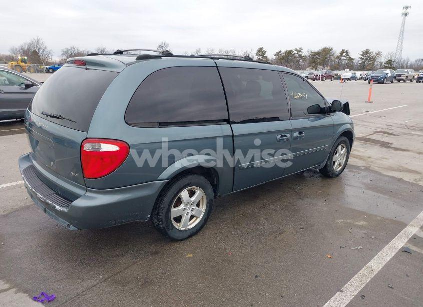 Photo 4 of 2005 Dodge Grand CARAVAN SXT (VIN 2D4GP44LX5R115310)