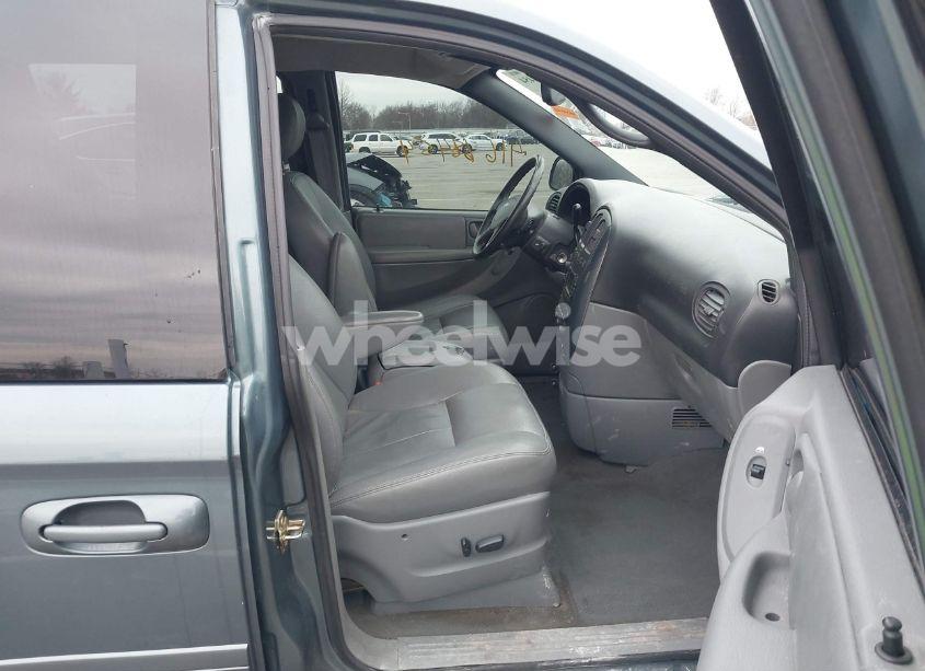 Photo 5 of 2005 Dodge Grand CARAVAN SXT (VIN 2D4GP44LX5R115310)