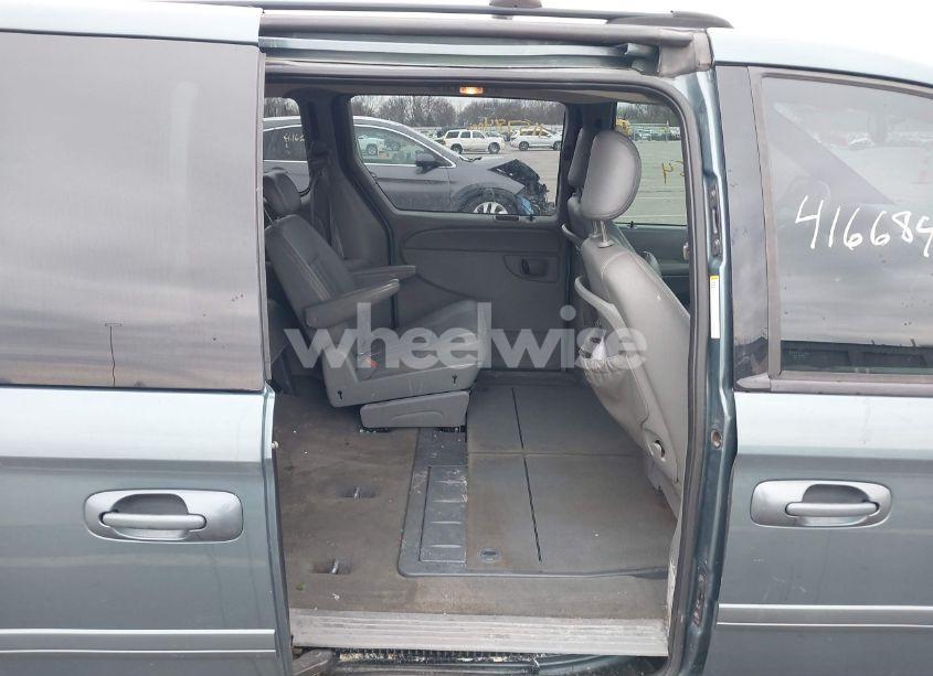 Photo 8 of 2005 Dodge Grand CARAVAN SXT (VIN 2D4GP44LX5R115310)