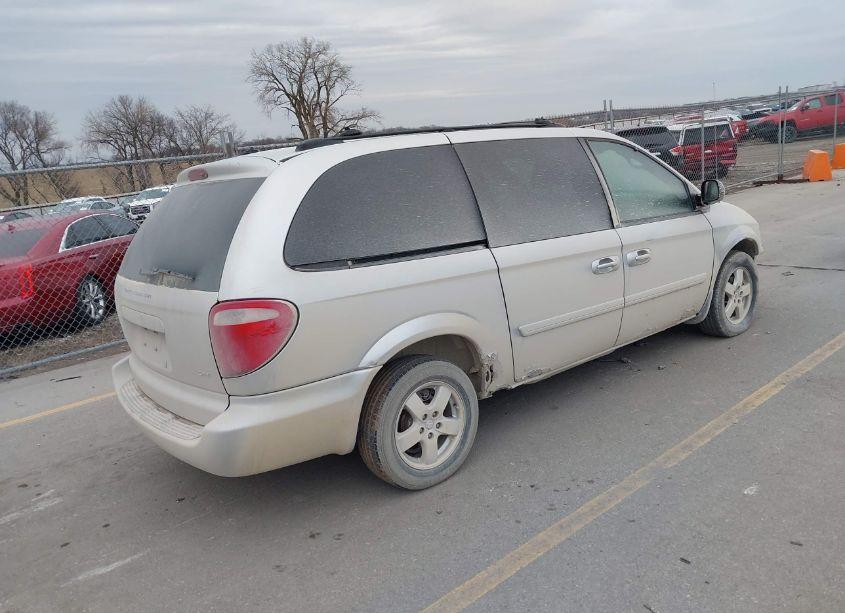 Photo 4 of 2005 Dodge Grand CARAVAN SXT (VIN 2D4GP44LX5R185700)