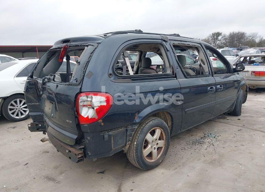 Photo 4 of 2007 Dodge Grand CARAVAN SXT (VIN 2D4GP44LX7R332827)