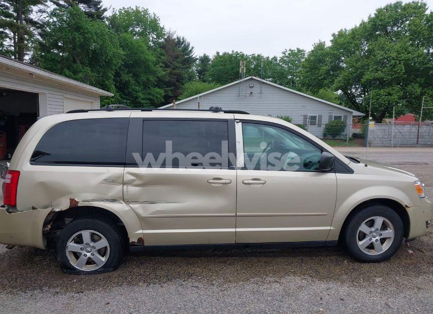 Photo 13 of 2010 Dodge Grand CARAVAN HERO (VIN 2D4RN3D17AR390232)