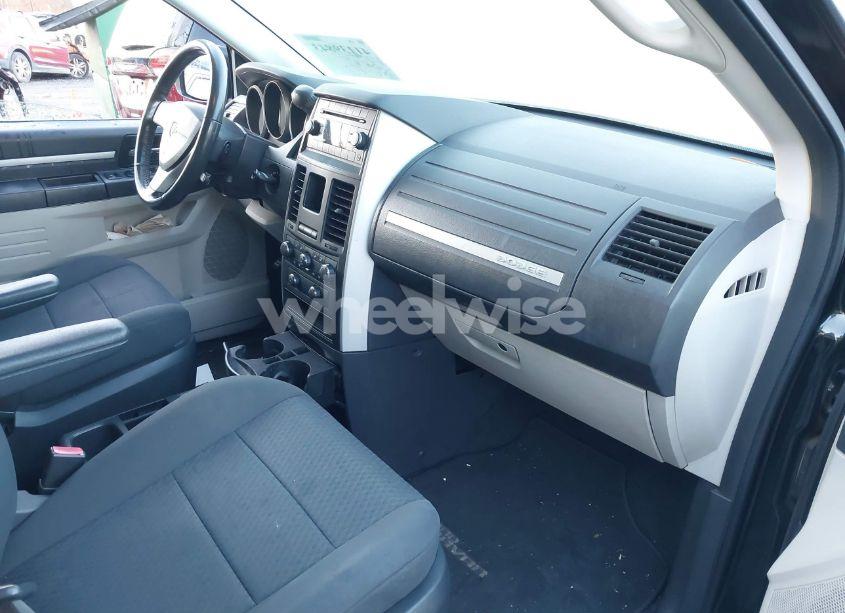 Photo 5 of 2010 Dodge Grand CARAVAN HERO (VIN 2D4RN3D19AR379247)