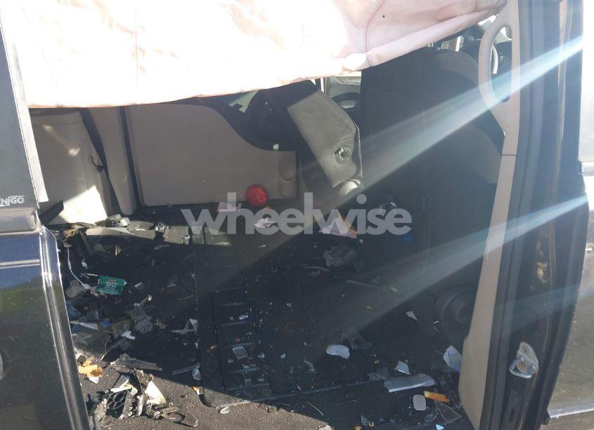 Photo 8 of 2011 Dodge Grand CARAVAN MAINSTREET (VIN 2D4RN3DG4BR626633)