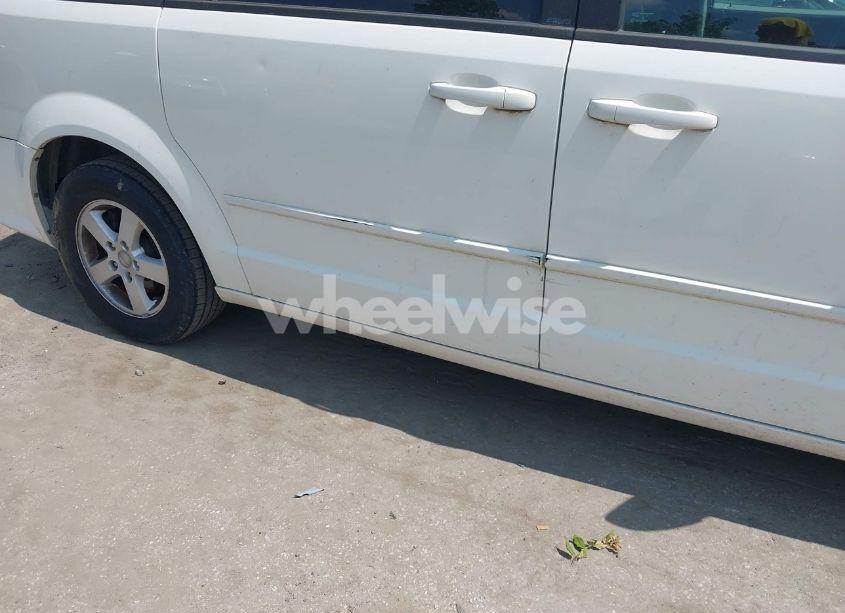 Photo 14 of 2011 Dodge Grand CARAVAN MAINSTREET (VIN 2D4RN3DG5BR731102)