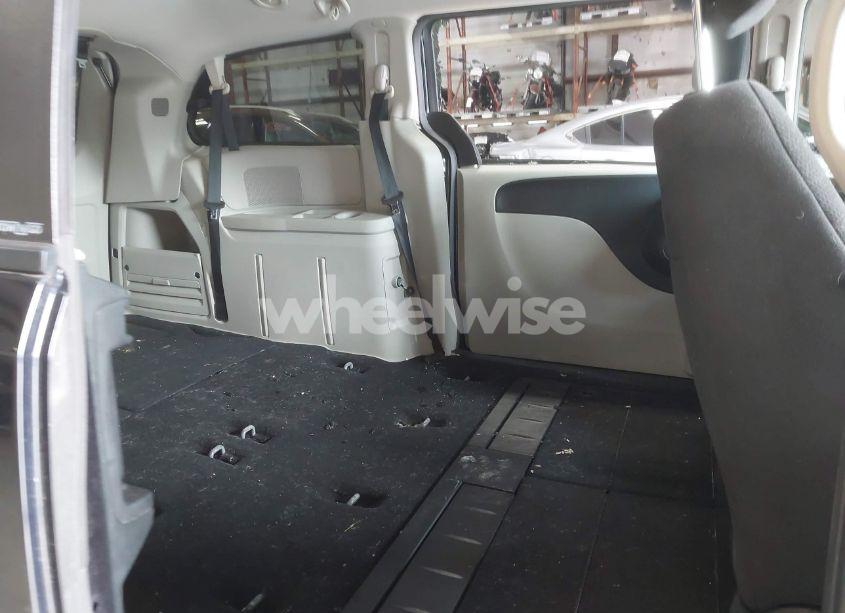 Photo 8 of 2011 Dodge Grand CARAVAN MAINSTREET (VIN 2D4RN3DG6BR628044)