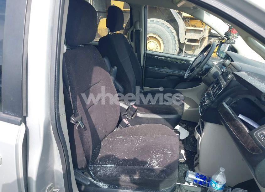 Photo 5 of 2011 Dodge Grand CARAVAN MAINSTREET (VIN 2D4RN3DG7BR638940)