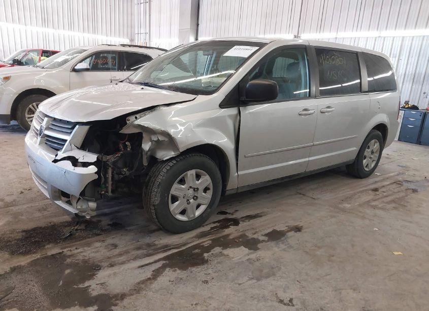 Photo 2 of 2010 Dodge Grand CARAVAN SE (VIN 2D4RN4DE0AR111390)