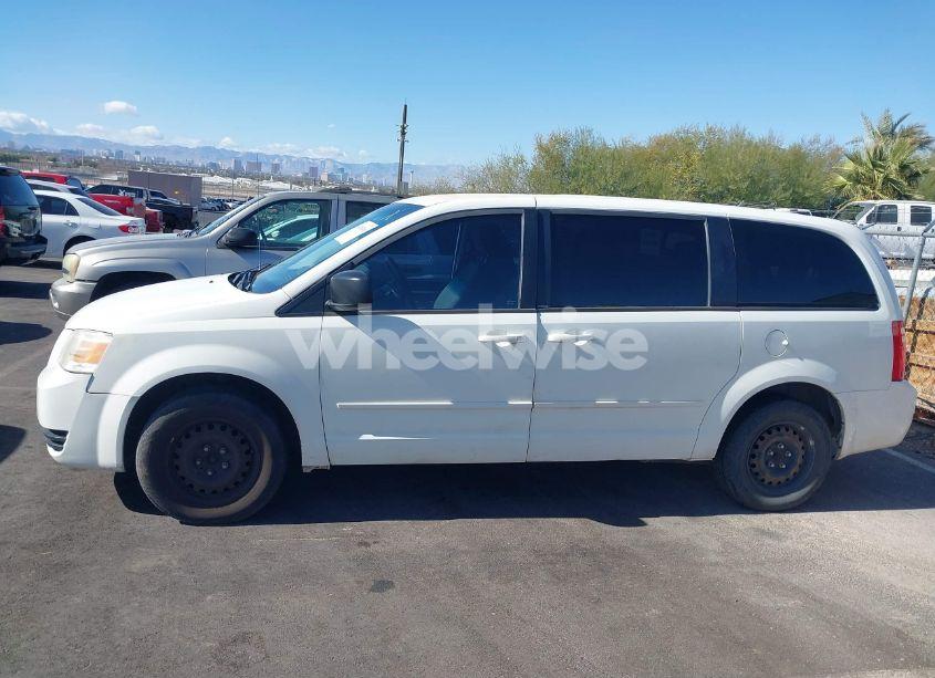Photo 12 of 2010 Dodge Grand CARAVAN SE (VIN 2D4RN4DE0AR125273)