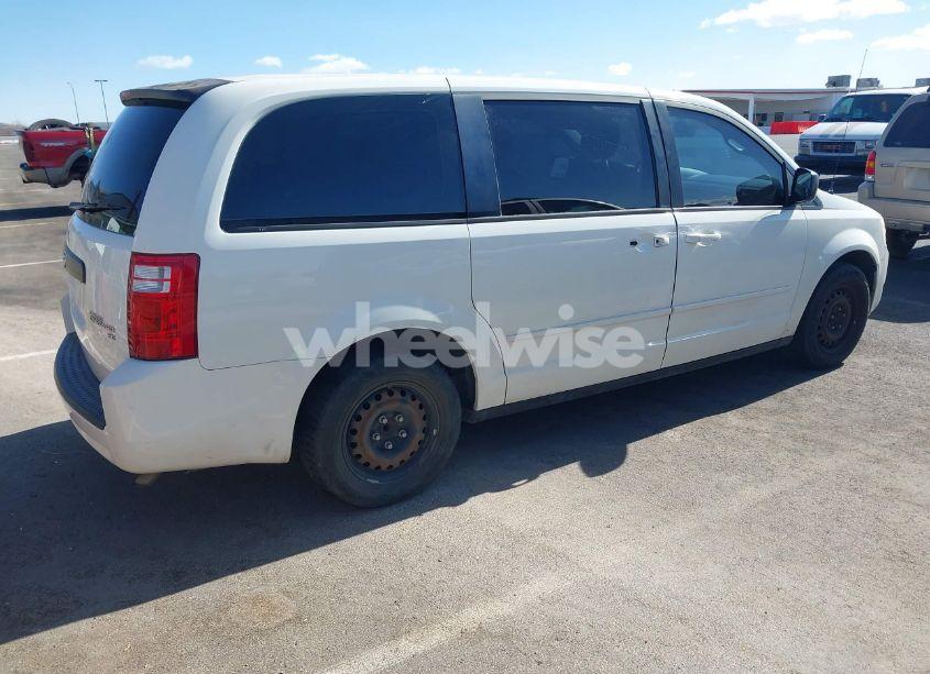 Photo 4 of 2010 Dodge Grand CARAVAN SE (VIN 2D4RN4DE0AR125273)