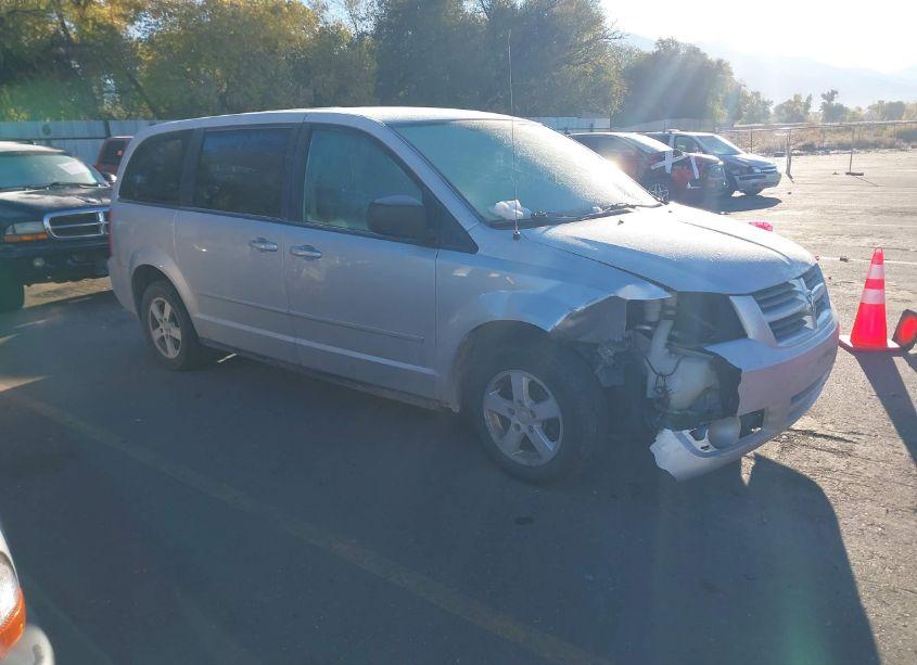 2010 Dodge Grand CARAVAN SE (VIN 2D4RN4DE0AR292183) main photo