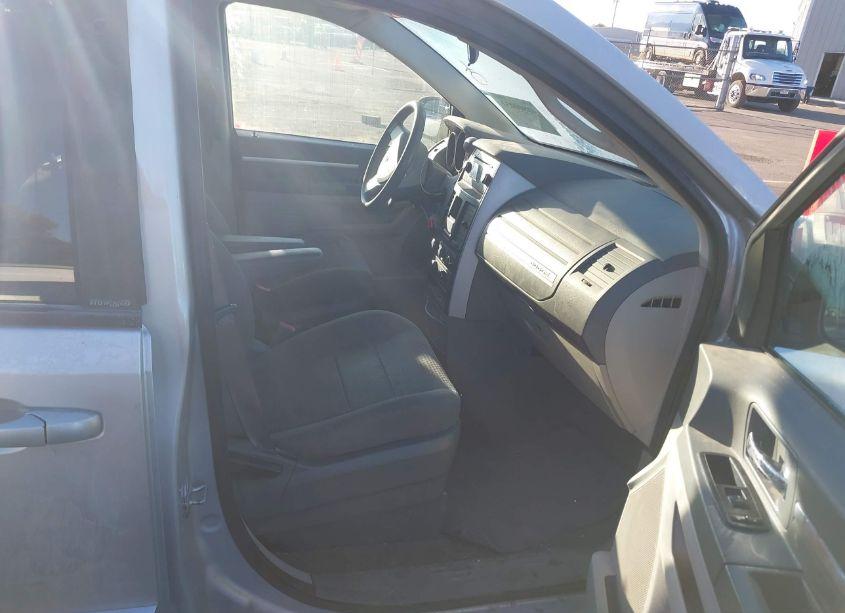 Photo 5 of 2010 Dodge Grand CARAVAN SE (VIN 2D4RN4DE0AR292183)