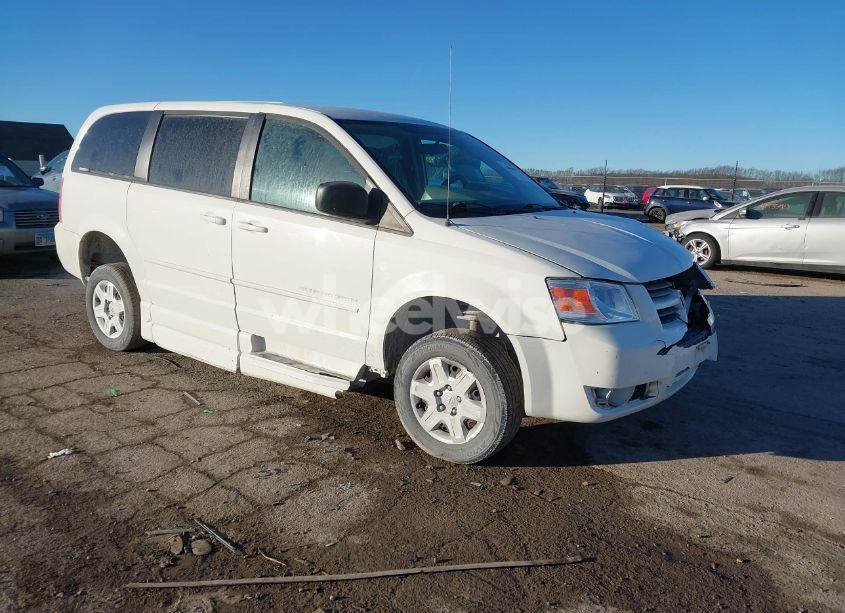 2010 Dodge Grand CARAVAN SE (VIN 2D4RN4DE0AR296623) main photo