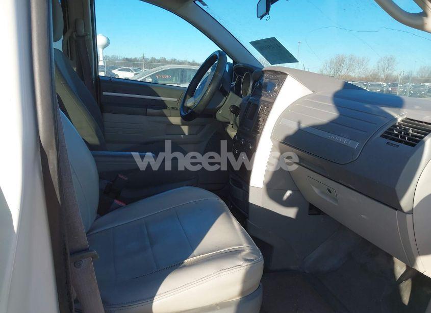 Photo 5 of 2010 Dodge Grand CARAVAN SE (VIN 2D4RN4DE0AR296623)