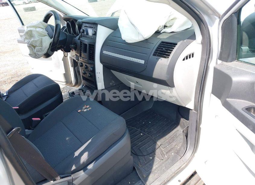 Photo 5 of 2010 Dodge Grand CARAVAN SE (VIN 2D4RN4DE2AR462592)