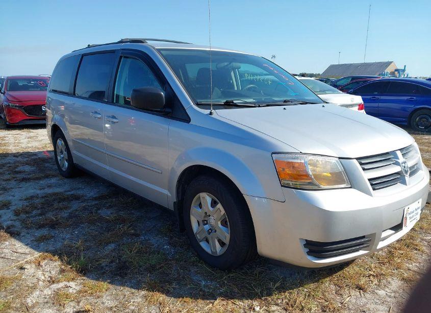 2010 Dodge Grand CARAVAN SE (VIN 2D4RN4DE3AR147011) main photo