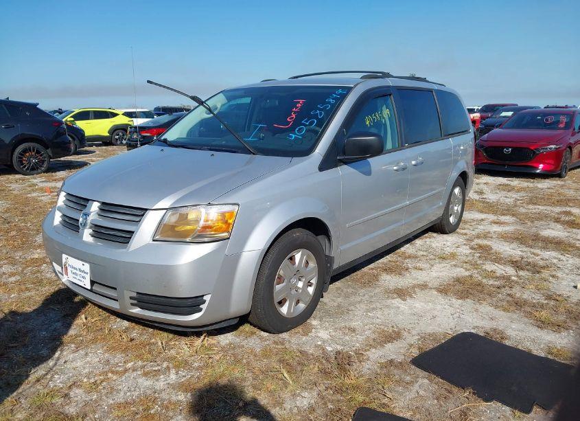Photo 2 of 2010 Dodge Grand CARAVAN SE (VIN 2D4RN4DE3AR147011)