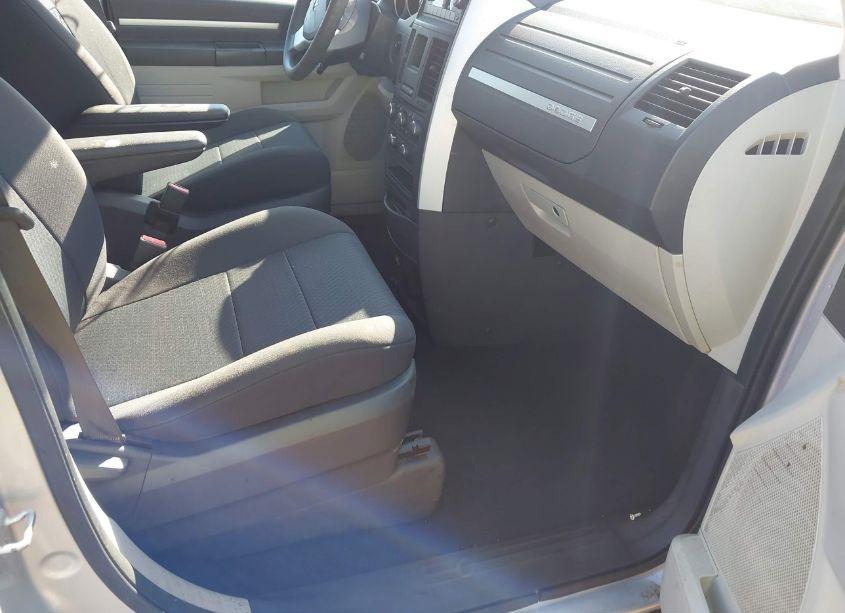 Photo 5 of 2010 Dodge Grand CARAVAN SE (VIN 2D4RN4DE3AR147011)