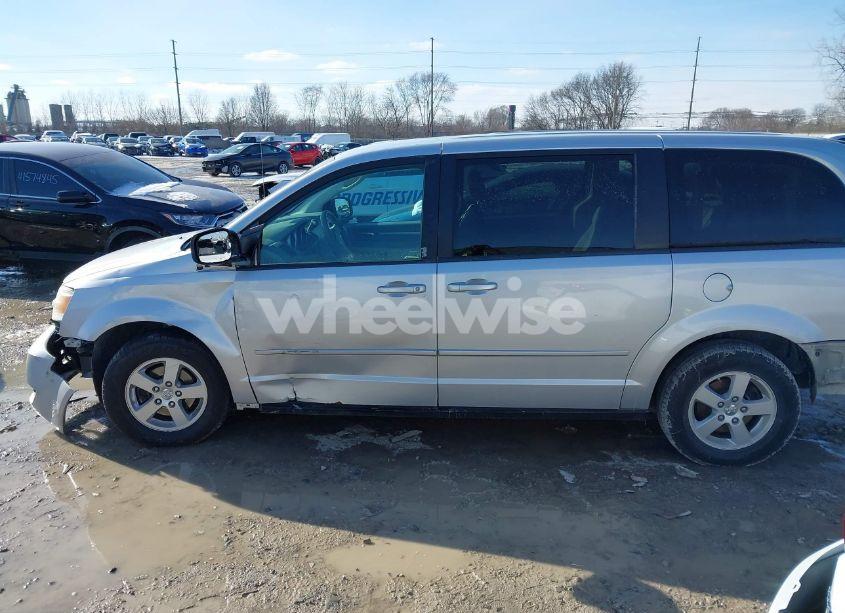 Photo 14 of 2010 Dodge Grand CARAVAN SE (VIN 2D4RN4DE3AR223522)