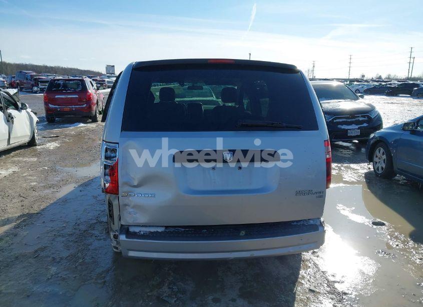 Photo 6 of 2010 Dodge Grand CARAVAN SE (VIN 2D4RN4DE3AR223522)