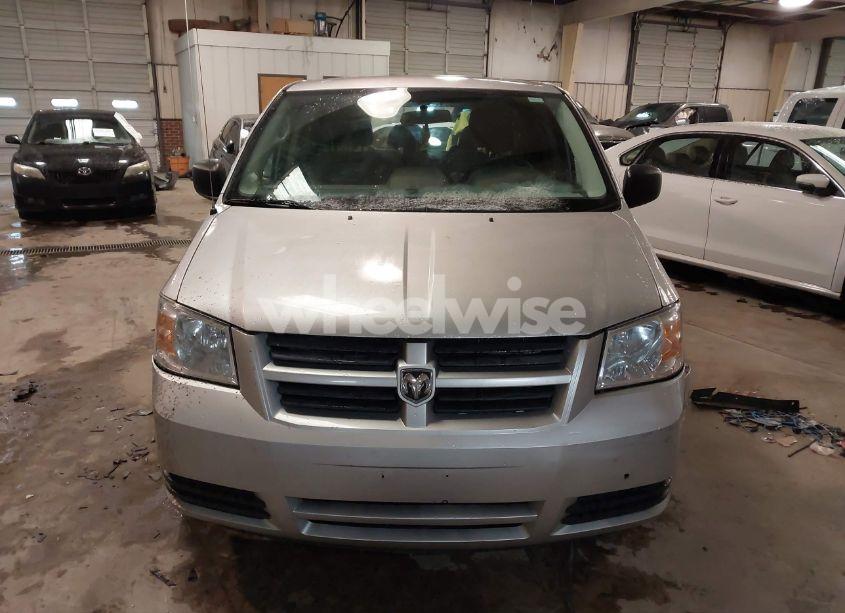 Photo 12 of 2010 Dodge Grand CARAVAN SE (VIN 2D4RN4DE3AR341120)