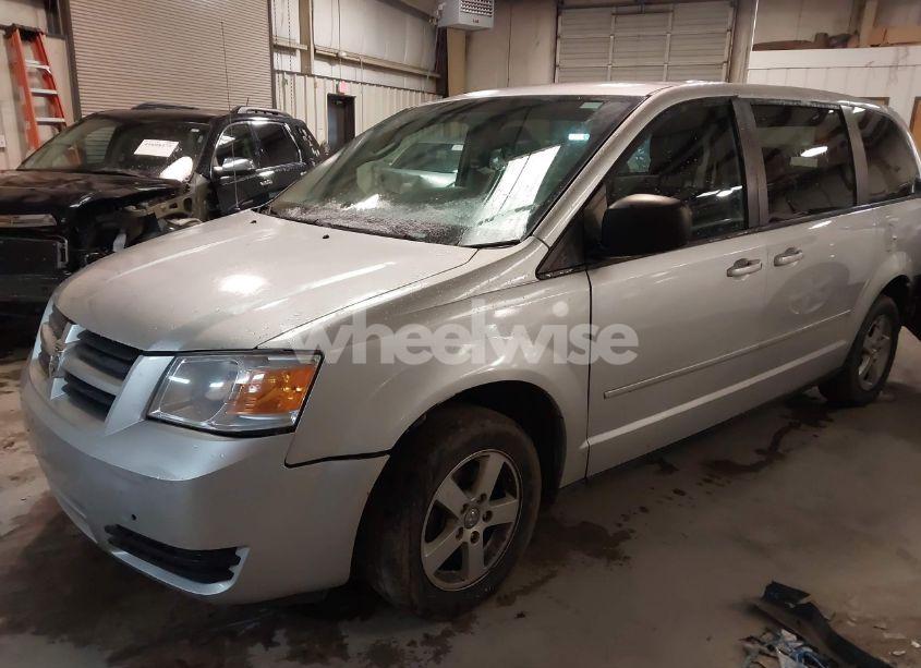 Photo 2 of 2010 Dodge Grand CARAVAN SE (VIN 2D4RN4DE3AR341120)
