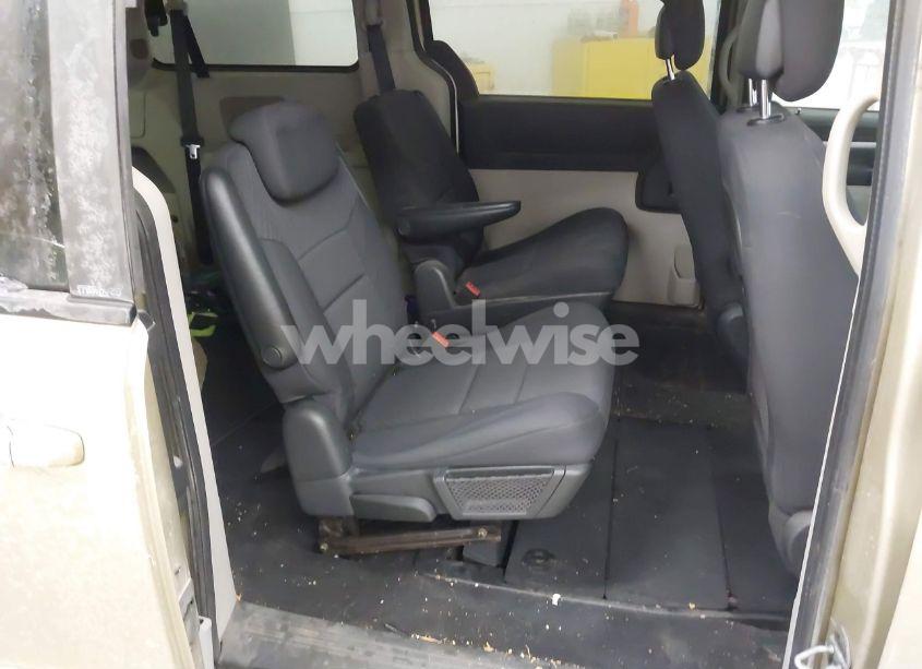 Photo 8 of 2010 Dodge Grand CARAVAN SE (VIN 2D4RN4DE3AR419752)