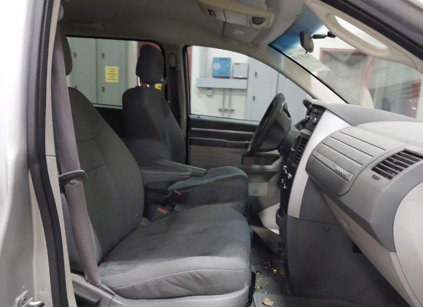 Photo 5 of 2010 Dodge Grand CARAVAN SE (VIN 2D4RN4DE4AR269795)