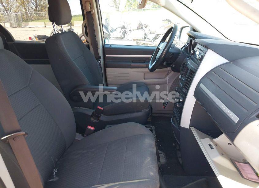 Photo 5 of 2010 Dodge Grand CARAVAN SE (VIN 2D4RN4DE4AR353695)