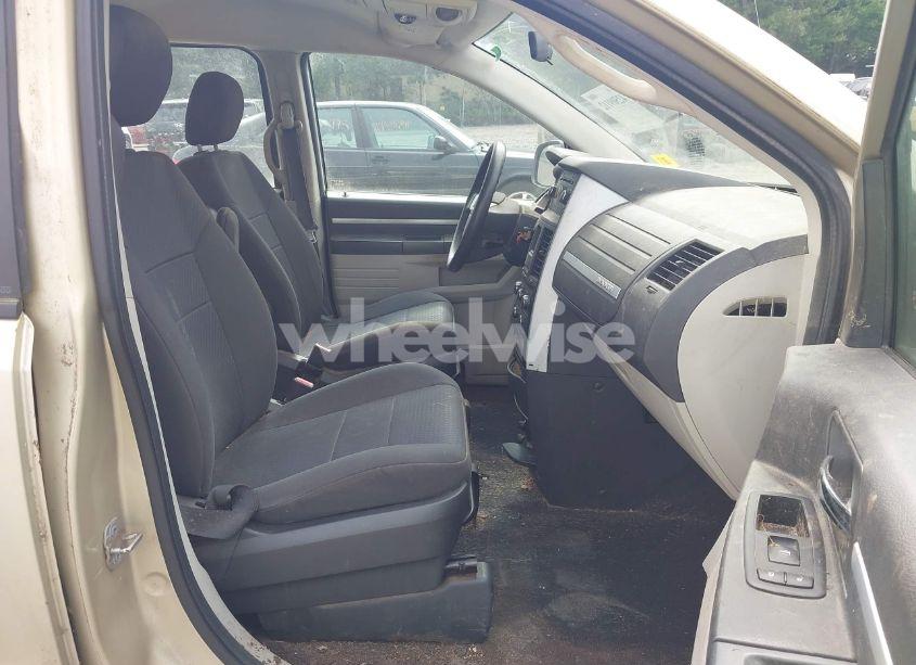 Photo 5 of 2010 Dodge Grand CARAVAN SE (VIN 2D4RN4DE5AR179202)