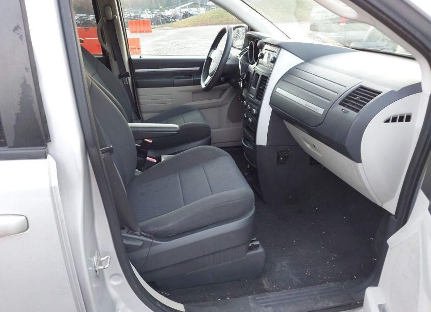 Photo 5 of 2010 Dodge Grand CARAVAN SE (VIN 2D4RN4DE5AR192175)