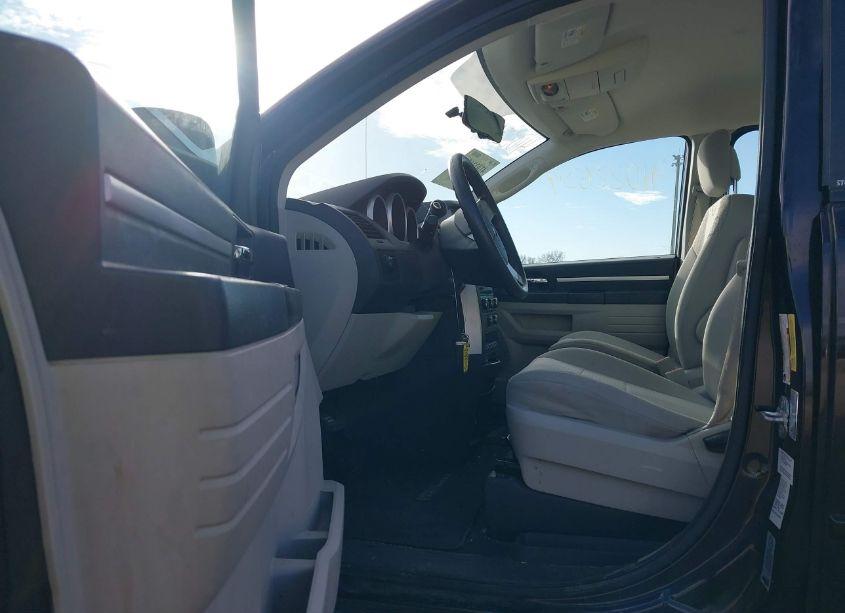 Photo 5 of 2010 Dodge Grand CARAVAN SE (VIN 2D4RN4DE5AR355715)