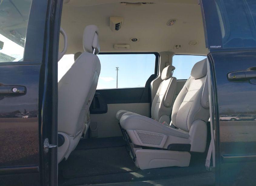 Photo 8 of 2010 Dodge Grand CARAVAN SE (VIN 2D4RN4DE5AR355715)